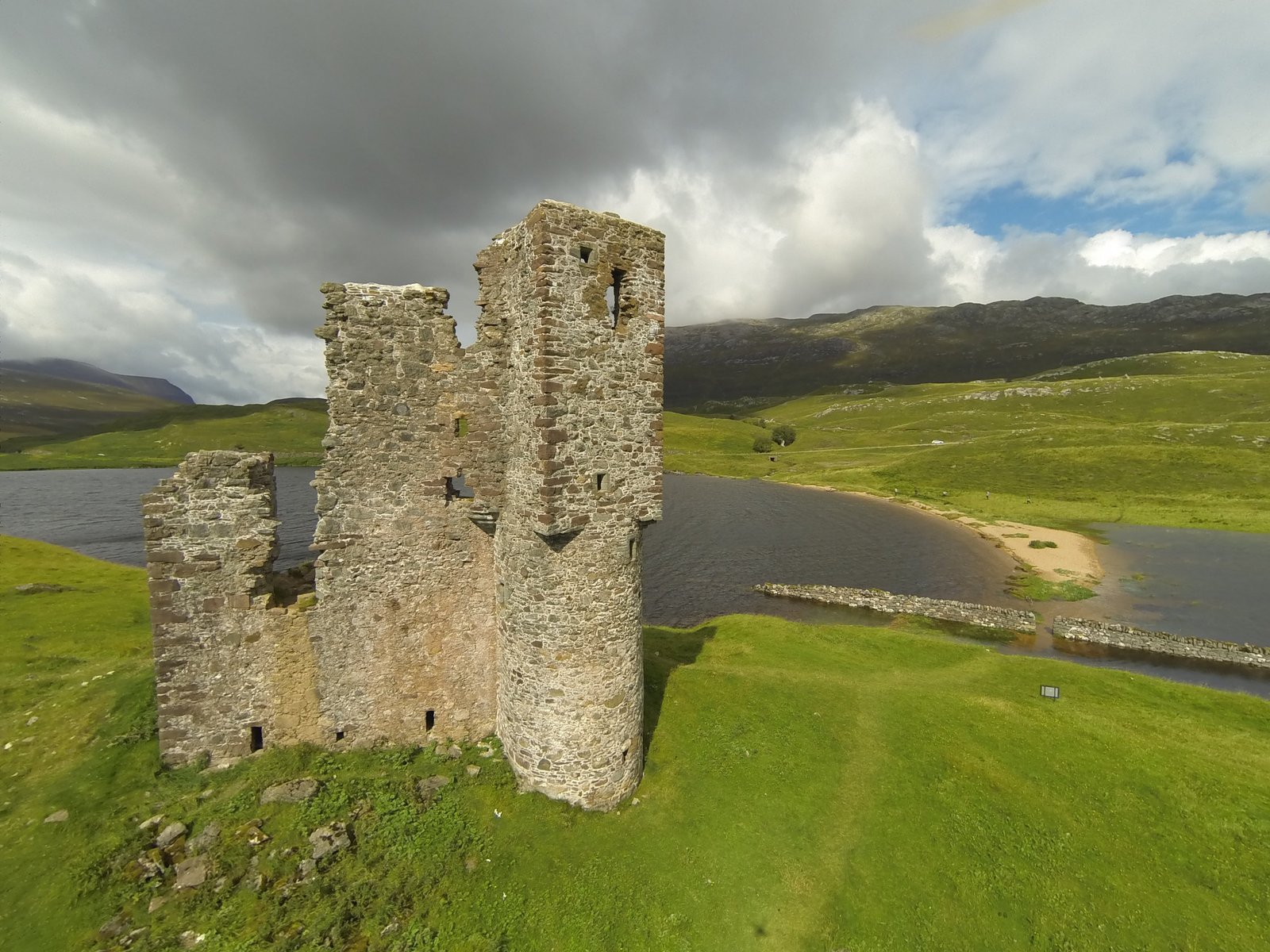 Bone Caves & Ardvreck Castle