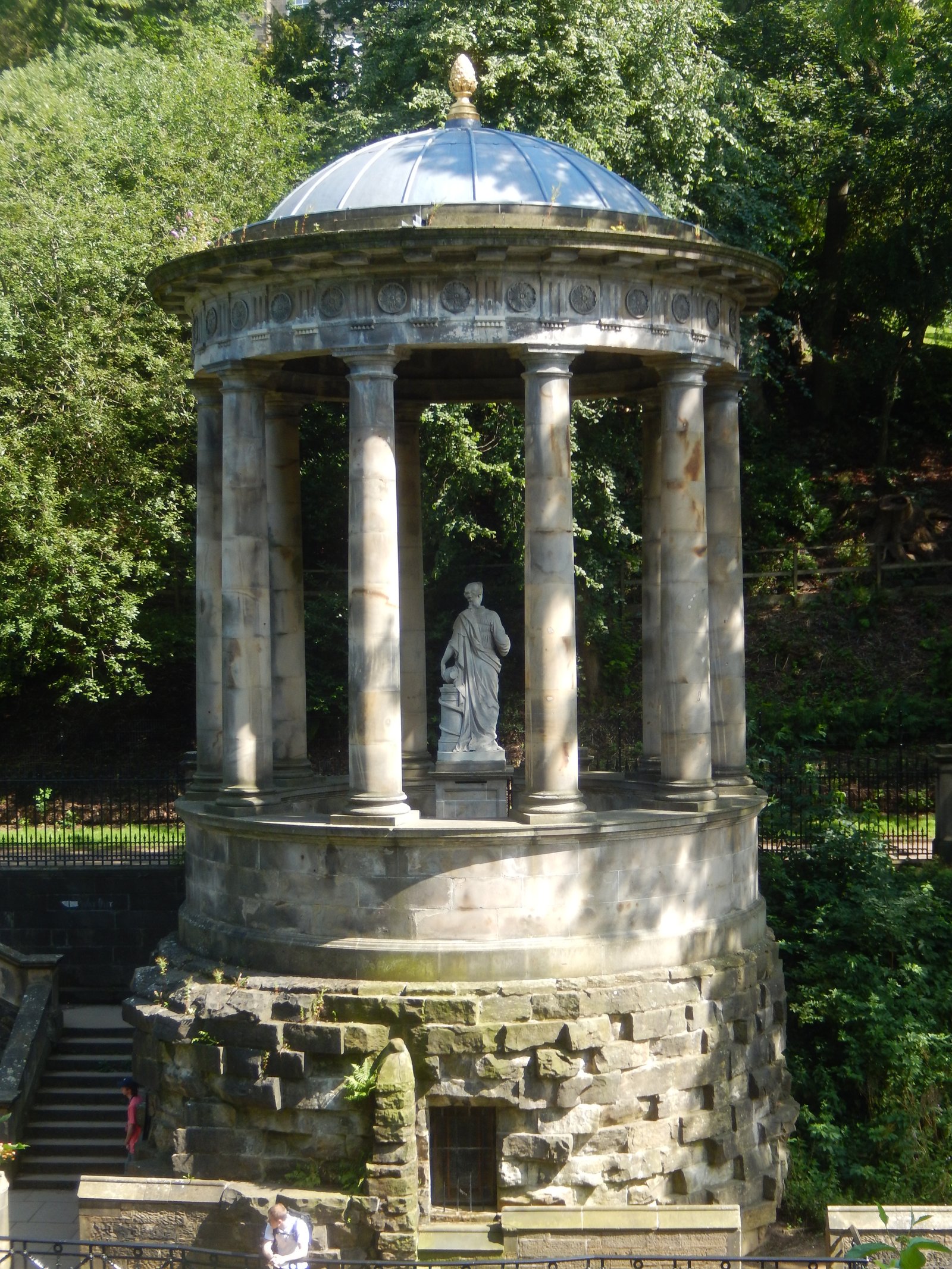 St Bernard's Well — a Greek temple over a spring