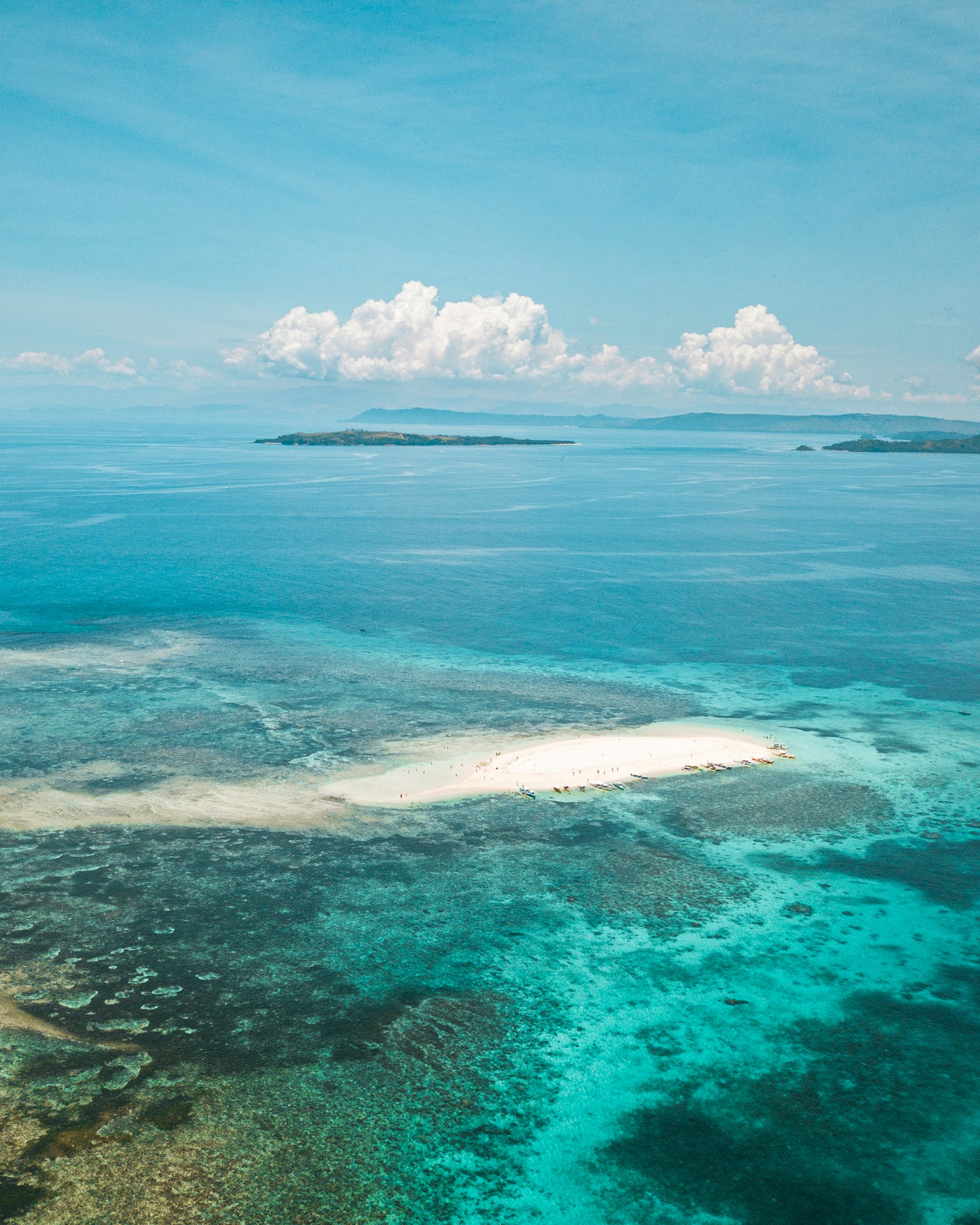 Un banc de sable blanc cerné d'une eau turquoise, l'esprit des îlots des Gigantes