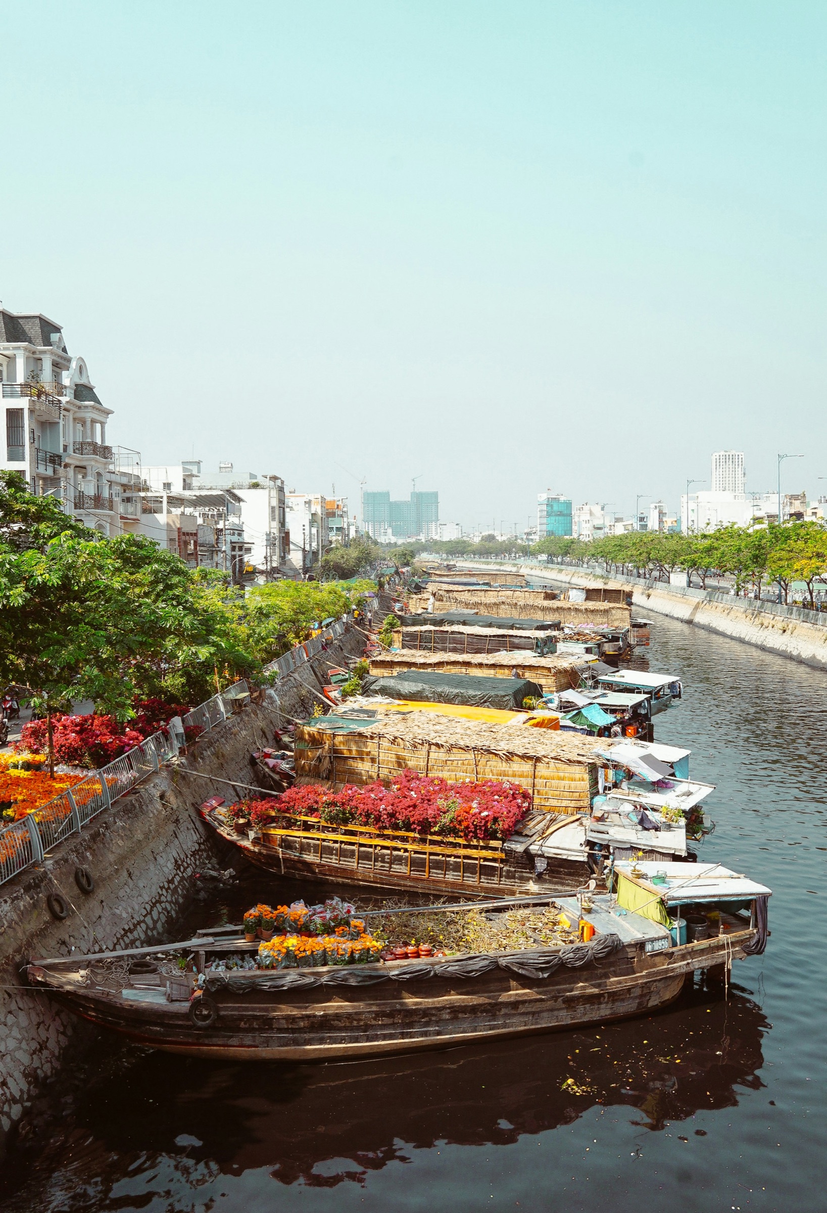 Bến Bình Đông + canal Tàu Hủ (District 8)